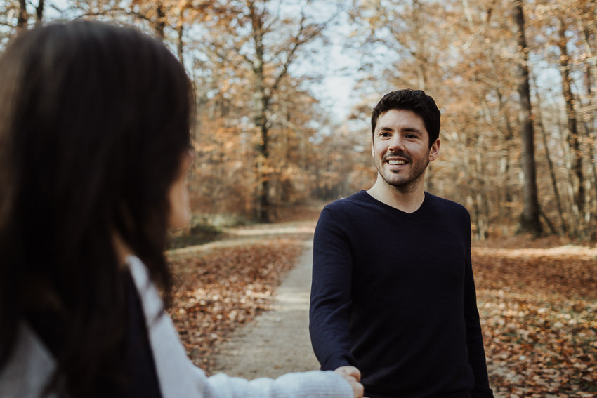 photographe couple reims engagement bois