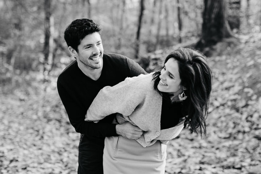 photographe couple reims engagement bois